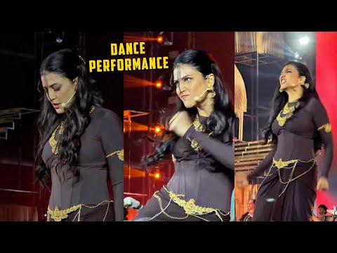 Sruthi Hassan Dance Performance @Varanasi Biggest Reveal Event | Mahesh Babu | Rajamouli | Priyanka