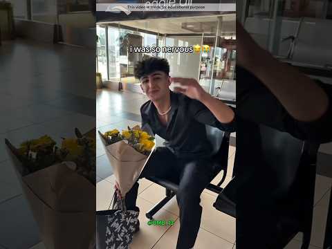 This boy reached the airport to surprise his online girlfriend 😍