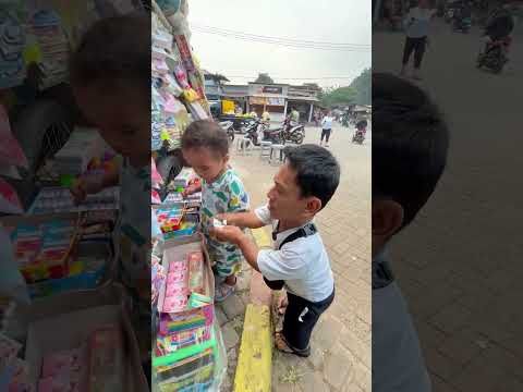 Alvarizky sama papah tami borong petasan buat malam takbiran #shorts