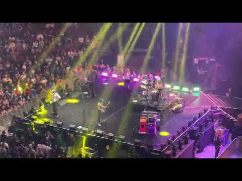 Turnstile - "New Heart Design" - United Center (Chicago, IL) - 05/07/23