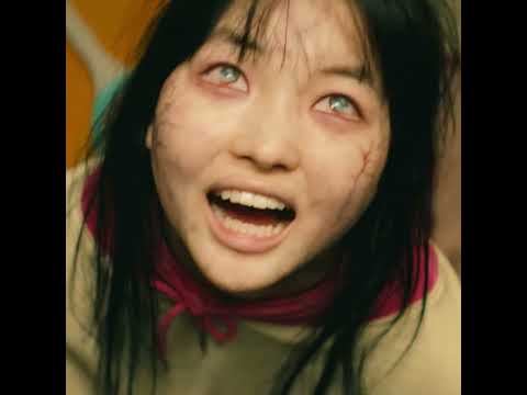 The father and daughter managed to escape by pretending to be zombies.#shorts #movie #film