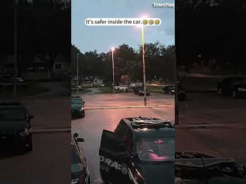 #lightning #lightningstrike #tree #satisfying #oddlysatisfyingvideo #fyp #foryou #weather #usa