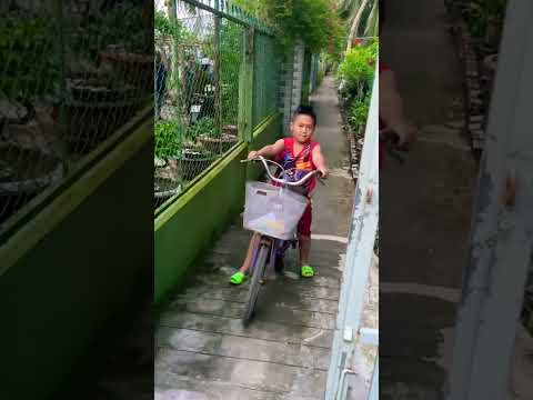 Tập chạy xe đạp #trending #funny #shorts #