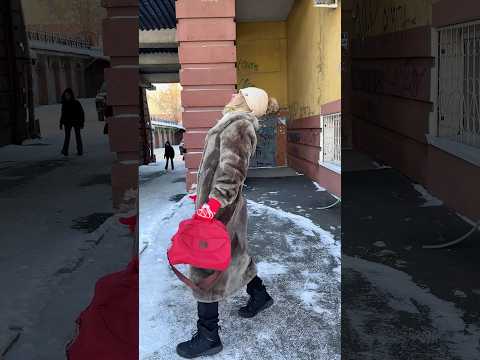 Как знакомиться на улице😂