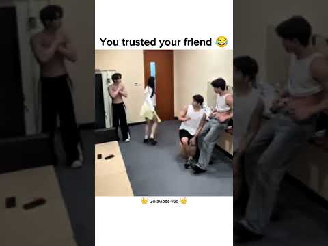 You trusted your friend 😂 | Tu Mere Agal Bagal Hai 💃 | Mika & Pritam Magic | Golavibes 👑