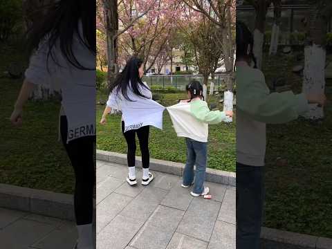 Chinki played a joke on this girl  ll Carriage House wooden artist ll #cartoon​ #shortvideo