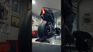 BRUTAL DYNO RUN OF R1M , POPS &BANGS #crossplane #yamaha