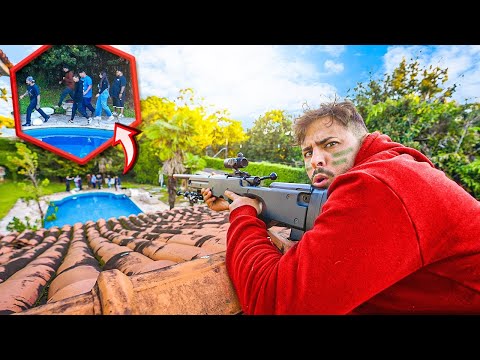 ATIREI NOS MEUS AMIGOS DE SNIPER EM CIMA DO TELHADO DA CASA NOVA