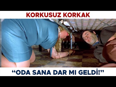 Korkusuz Korkak Türk Filmi | Mülayim Korkudan Yatağın Altına Saklanıyor!