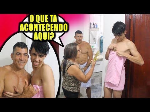 TROLLEI MINHA MÃE COM O NAMORADO DELA NO BANHEIRO