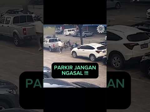 LAGI DAN LAGI SOAL PARKIR