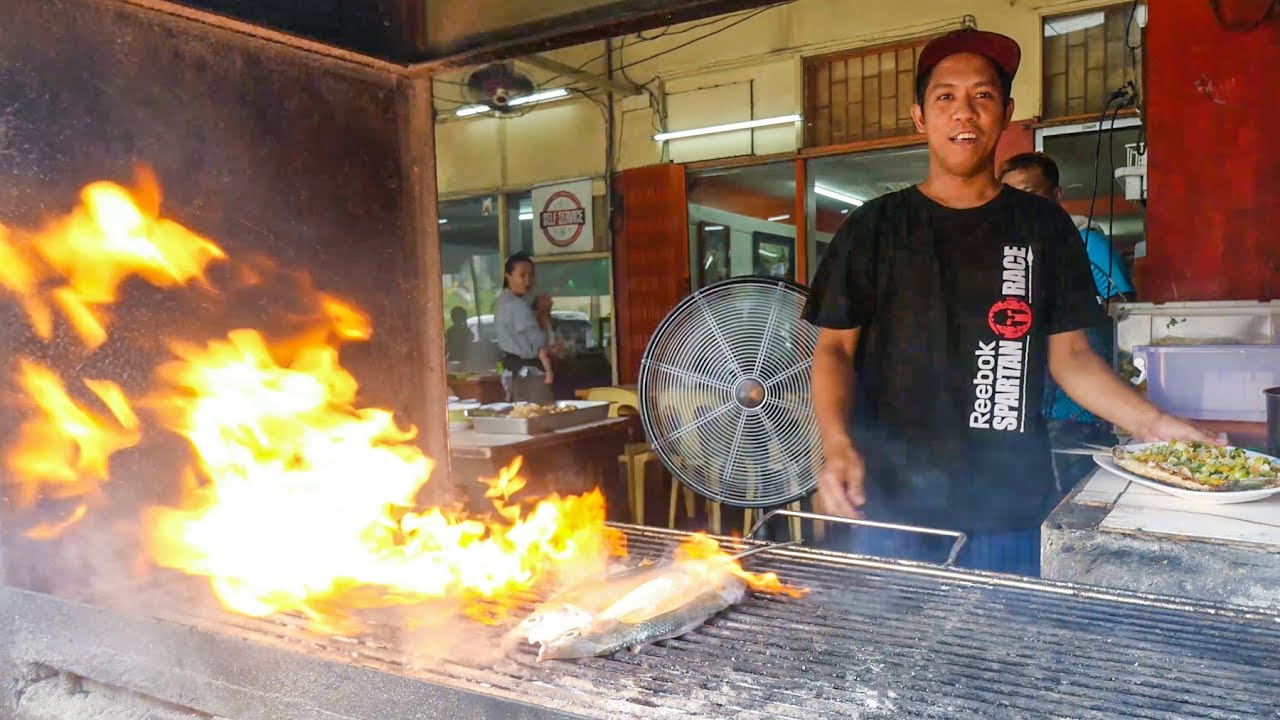 Best Filipino Food - Must-Eat GRILLED MILKFISH in Manila, Philippines