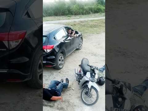 Patentengan, keterlaluan  akhirnya jadi ayam sayur #gengster #funny #brasil