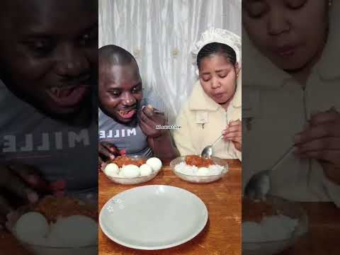 My husband never play with food #funny #husbandwife #food #shorts