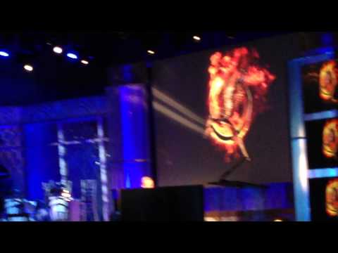 Chris Martin Performs Atlas From The Hunger Games: Catching Fire Live! Watch HERE!!