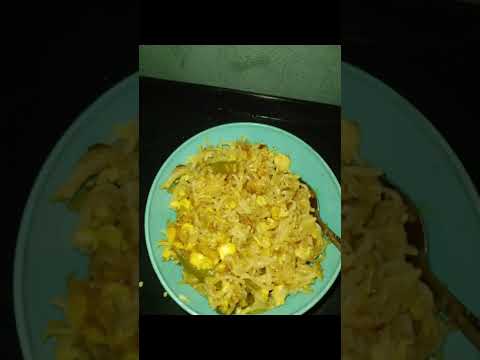 হোস্টেলে কিভাবে নুডুলস রান্না করলাম #noodles #recipe #viralvideos #food #marufa