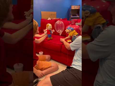 Jeffy Makes A GIANT Balloon!🎈