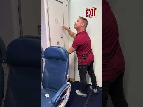 Think he learned his lesson 🫣 #viral #travel #shorts #holidays