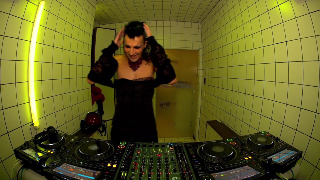 miro von | HÖR – December 26 / 2025