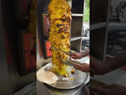 India’s First Green Shawarama 🤩For ₹50/- only😱 in Amravati #streetfood #ashortaday #shorts