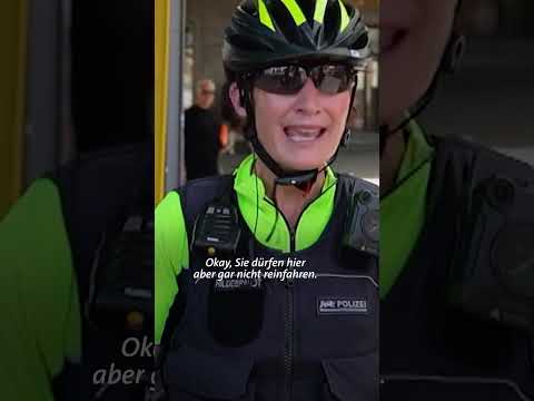 Fahrradpolizei erwischt Radler in Fußgängerzone 🚴♀️👮 #polizei