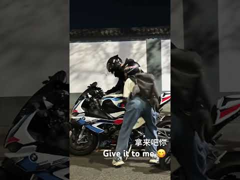 Awesome！現在是我的了！#motorcycle #bmws1000rr #motobikevlog