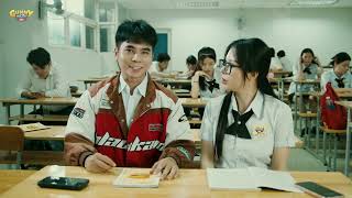 Gunny Mobi | Xem phim sớm gì chưa người đẹp? Bơi vô đây Gà hướng dẫn cho nè