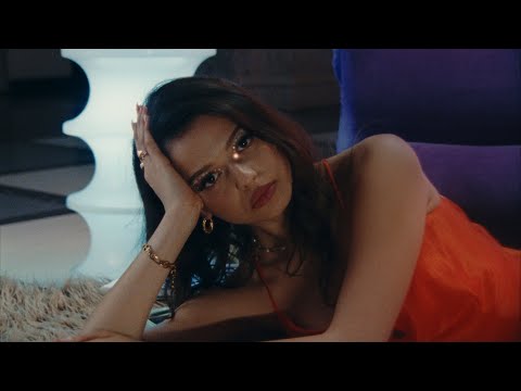 Nina Chuba - Beluga (Official Music Video)
