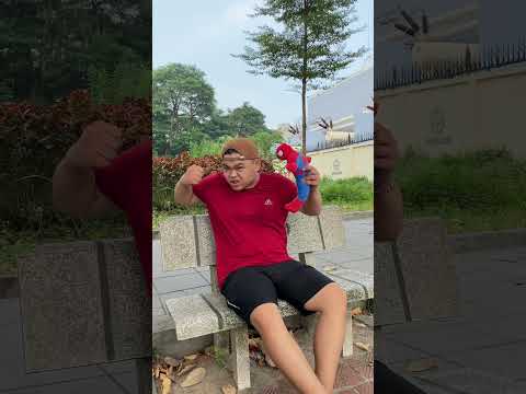He pranking parrot 😂🤣 #shorts
