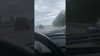 Autobahnfahrt im Trabant
