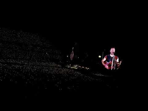 Coldplay - Yellow - Live In Buenos Aires, Argentina (25/10/2022)