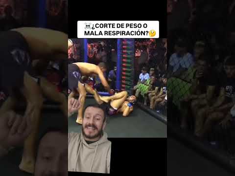 Por que creen que este peleador se desplomó en la mitad del combate? 🤔 #ufc #mma #bjj