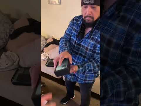 Giving dad the iPhone 13 Pro Max ๐ฑ #shorts