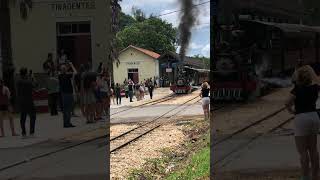 Trem turístico de TIRADENTES MG partindo para São João del rei 