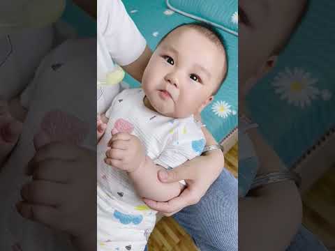All-in-One Baby Feeding Spoon-Bottle for Convenient Feeding!#babyfeeding #parentingessentials