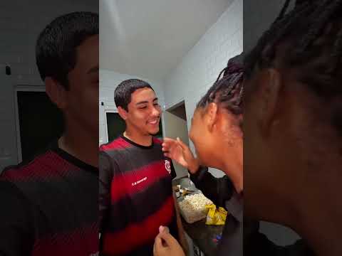 FAZENDO PIPOCA COM A MINHA NAMORADA DE ALUGUEL