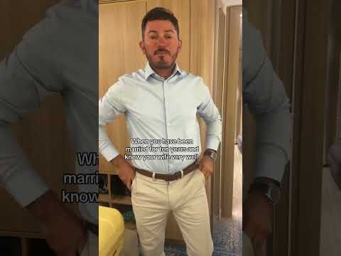 He knows those heels aren’t staying on #shortvideo #husbandwife