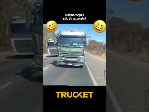 Que vacilo kkkkk 😆😆😆 #trucket #caminhoes #videoengraçado #memes #videoviral #estrada