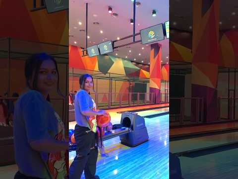 Bowling Day😱 #crafteraditi #bowling #youtubepartner #shorts #youtubeshorts #lulumall @CrafterAditi