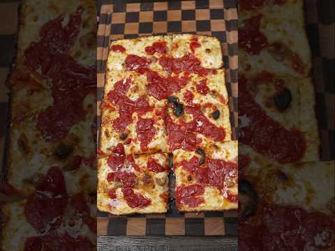 How to make Detroit style Pizza
