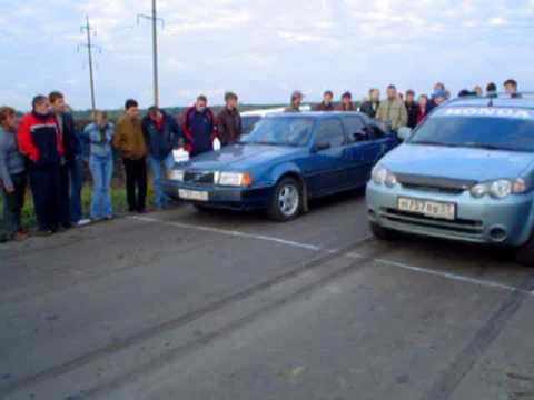 Volvo 460 vs Honda HR-V