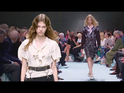 Prada Милан мода весна лето 2025 | Одежда и аксессуары