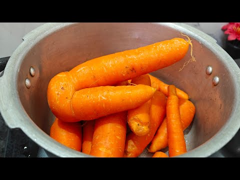 மணிக்கணக்கில் நிக்காம டக்குனு வேலை முடிஞ்சுடும் / carrot recipe/ sweet recipes/ carrot halwa