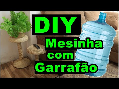 MESINHA PARA SALA FEITA COM GARRAFÃO DE ÁGUA