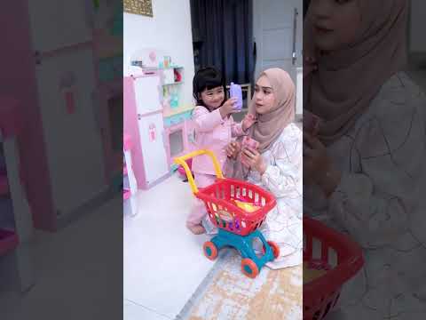 Umur 2 tahun udah bisa jualan ??!! #moana #riaricis