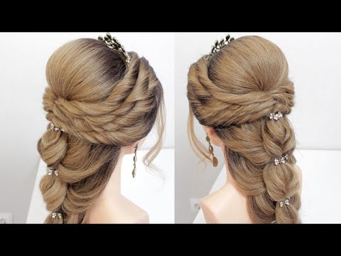Amazing wedding hairstyle for long hair.