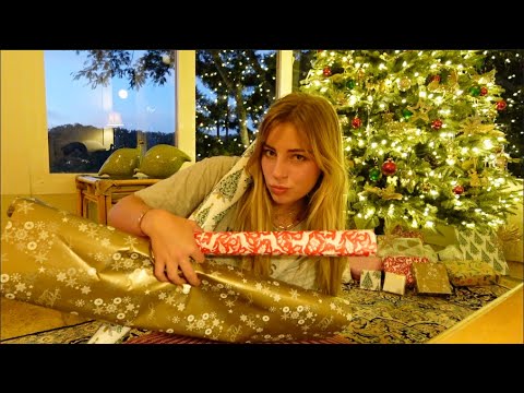 Cozy Christmas Vlog!!! (Decorating, Baking and seeing Christmas lights!!!)