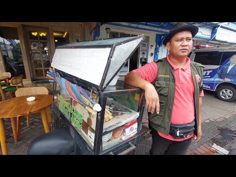 PENJUAL BAKWAN MALANG BERPENAMPILAN UNIK TERKENAL DI PUSPITA LOKA !!! STREET FOOD INDONESIA