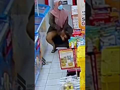First day at supermarket 🧐 #shorts #funny#funnyvideos #comedy#memes#shortvideos #viralvideo#trending