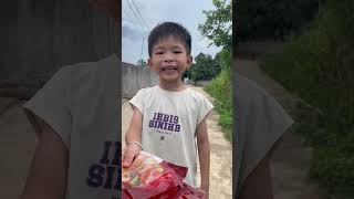 Cậu bé hiểu chuyện tặng rác cho ăn xin và cái kết | Tippi Vips #tippitv #tippivips